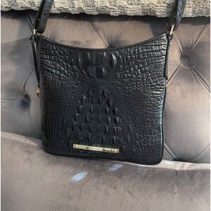 BRAHMIN CROSSBODY BLACK LIKE NEW
